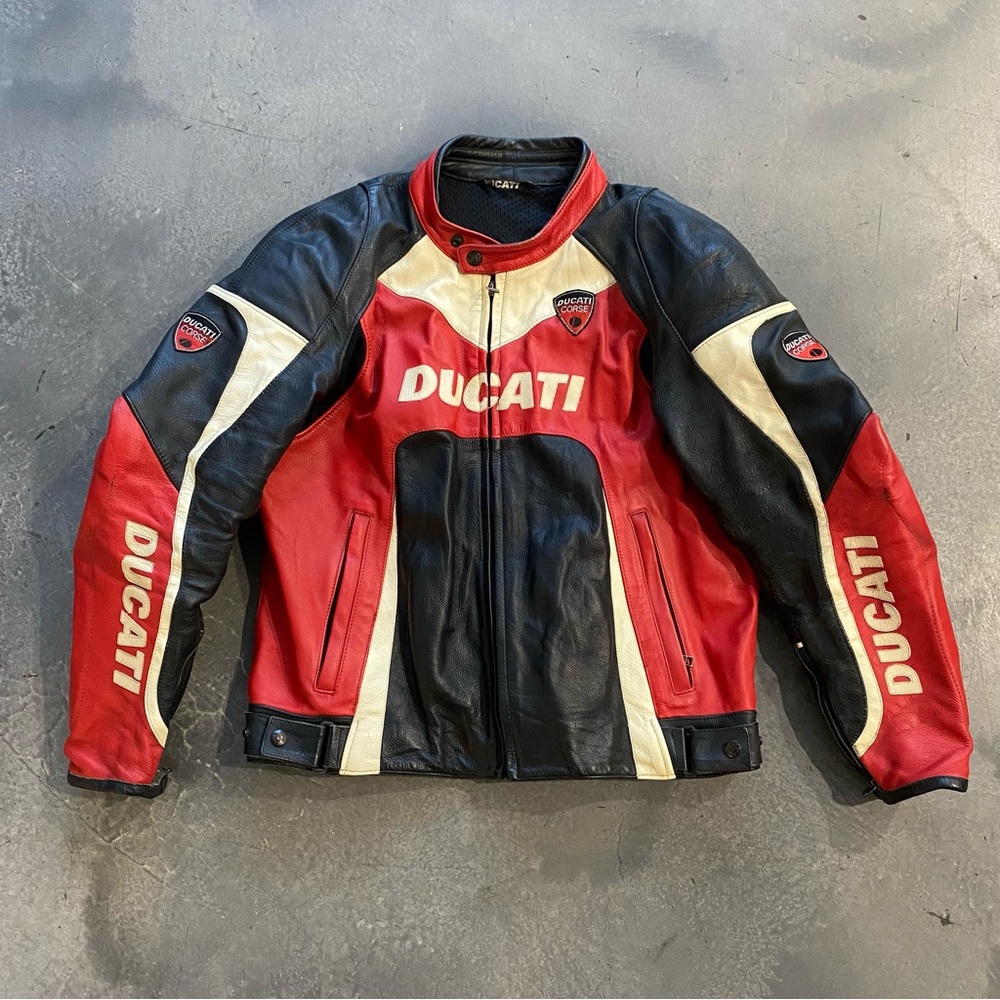 Vintage Ducati Corse Leather Jacket Size 54 ( Like Sz M )
(Sep A-2)